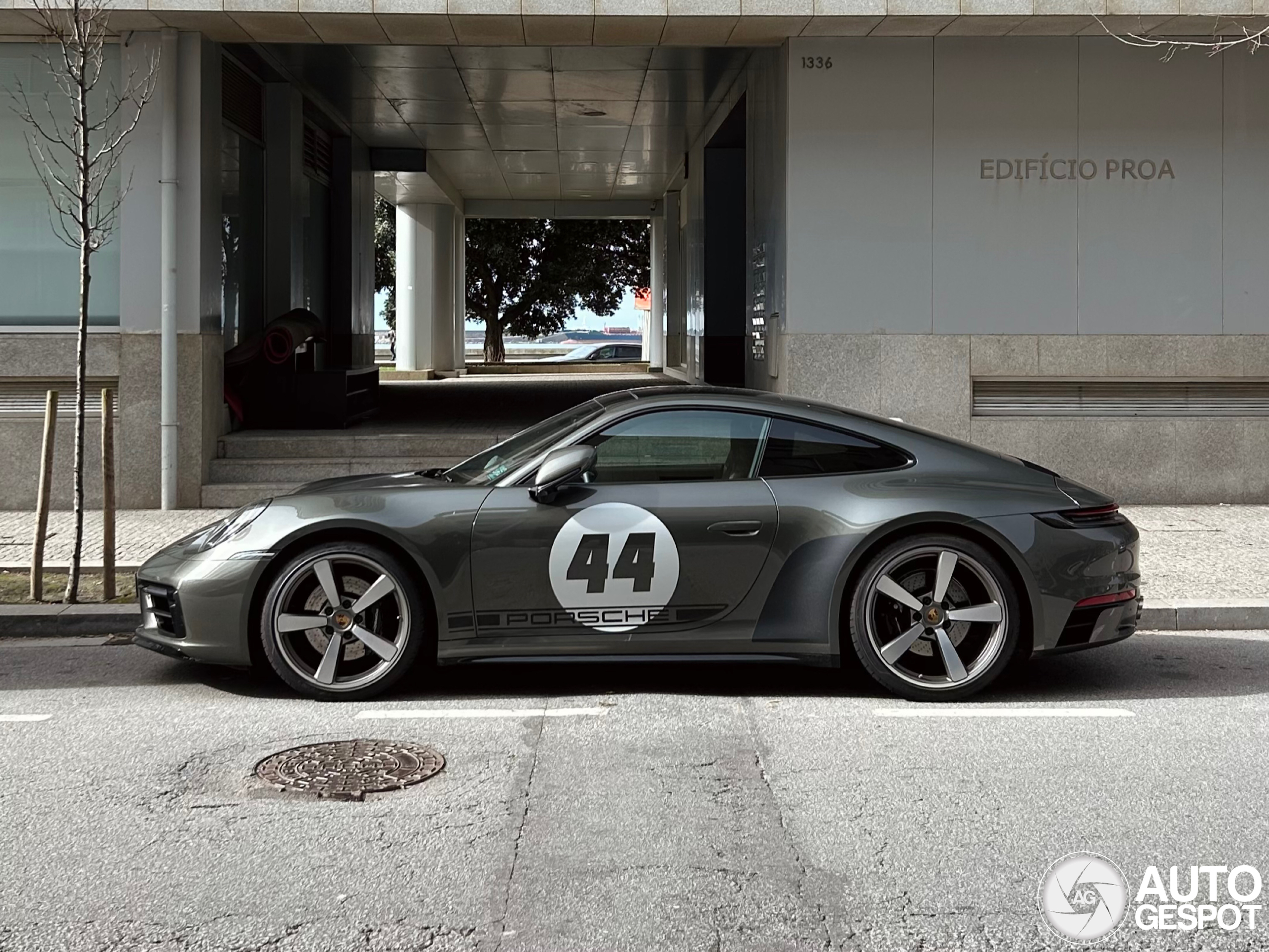 Porsche 992 Carrera S