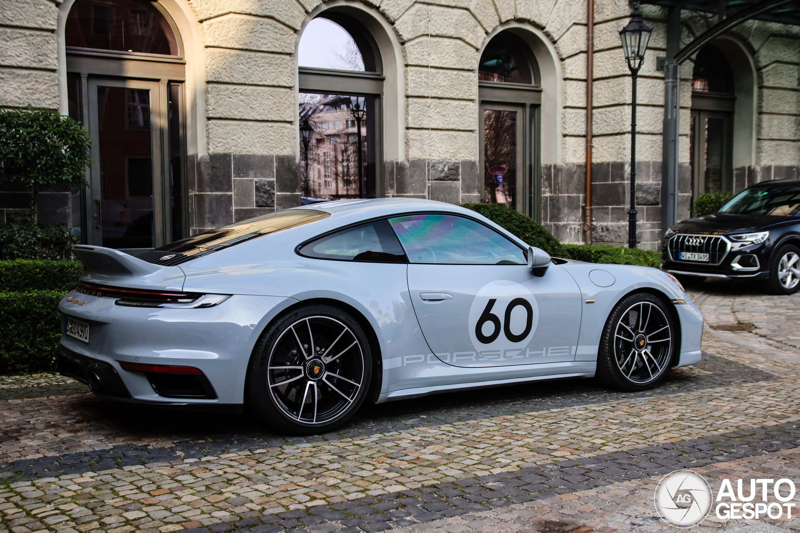 Porsche 992 Sport Classic