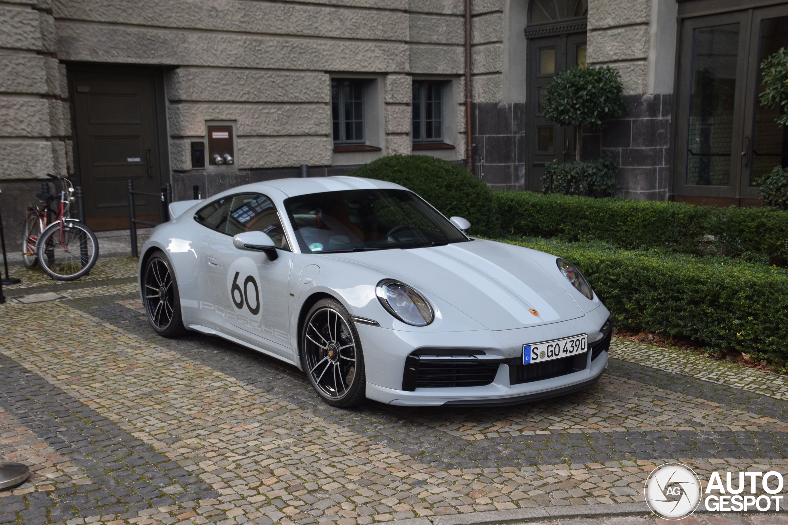 Porsche 992 Sport Classic
