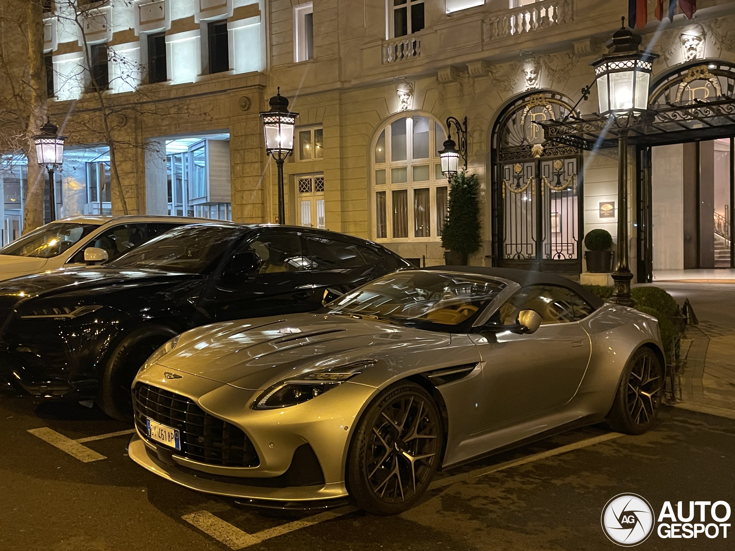 Aston Martin DB12 Volante