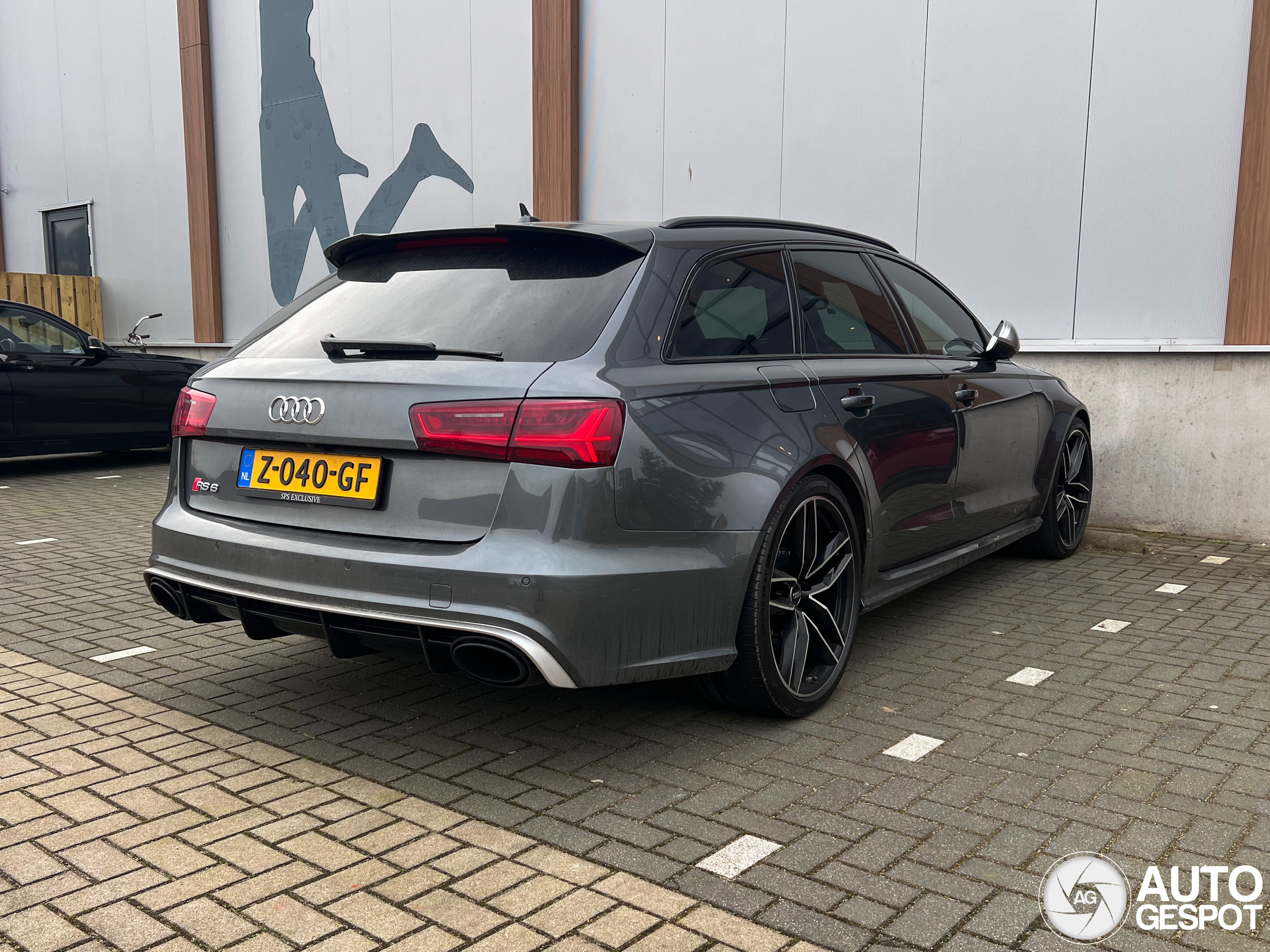 Audi RS6 Avant C7 2015