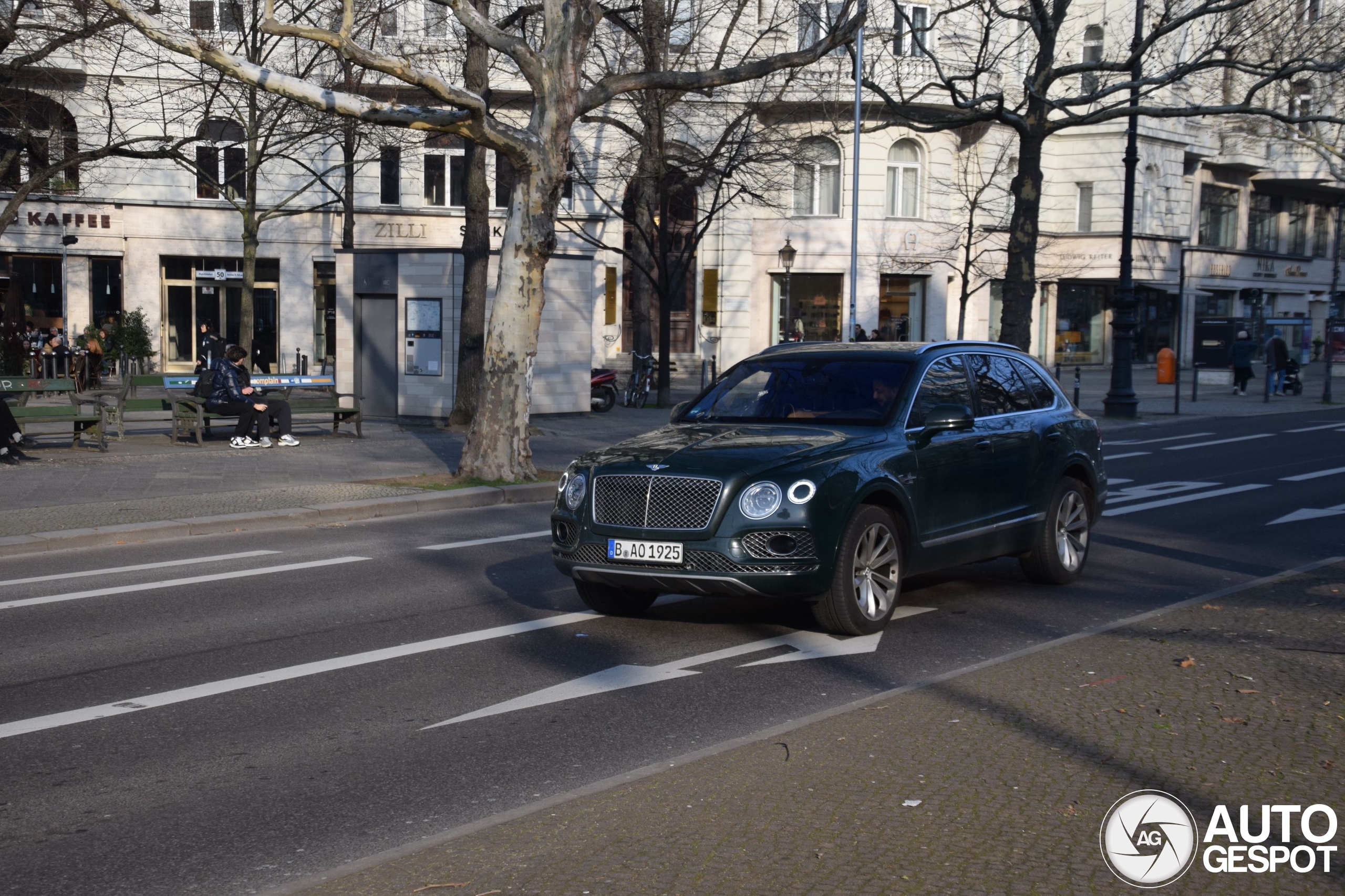 Bentley Bentayga V8