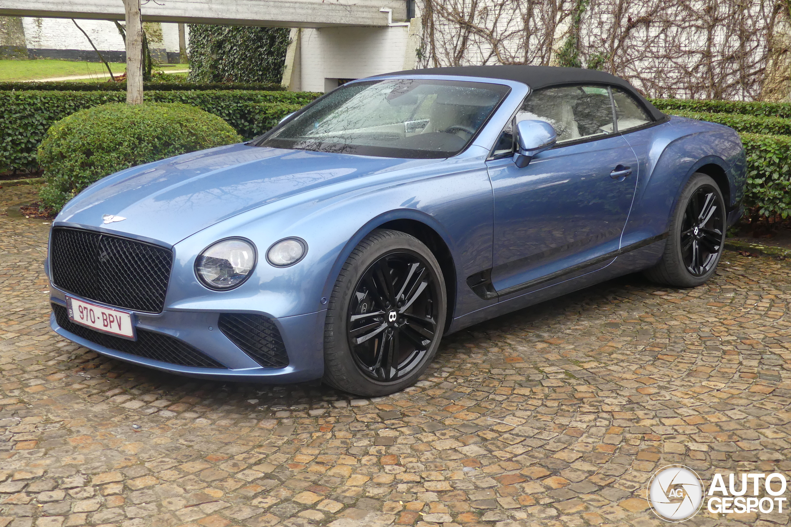 Bentley Continental GTC V8 2020