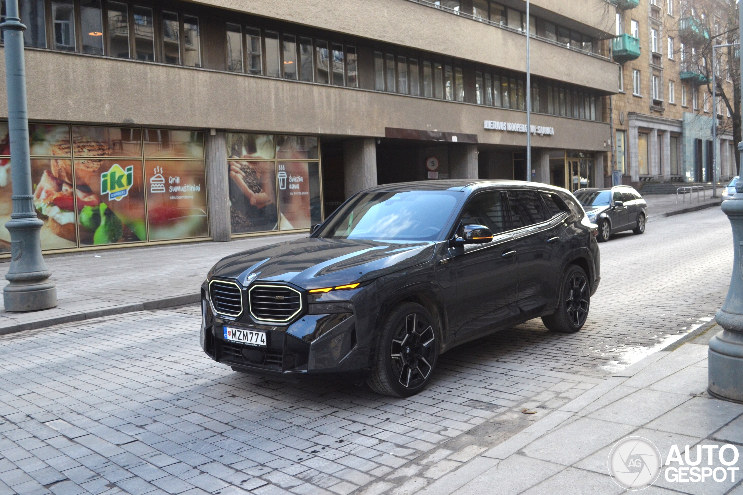BMW XM G09