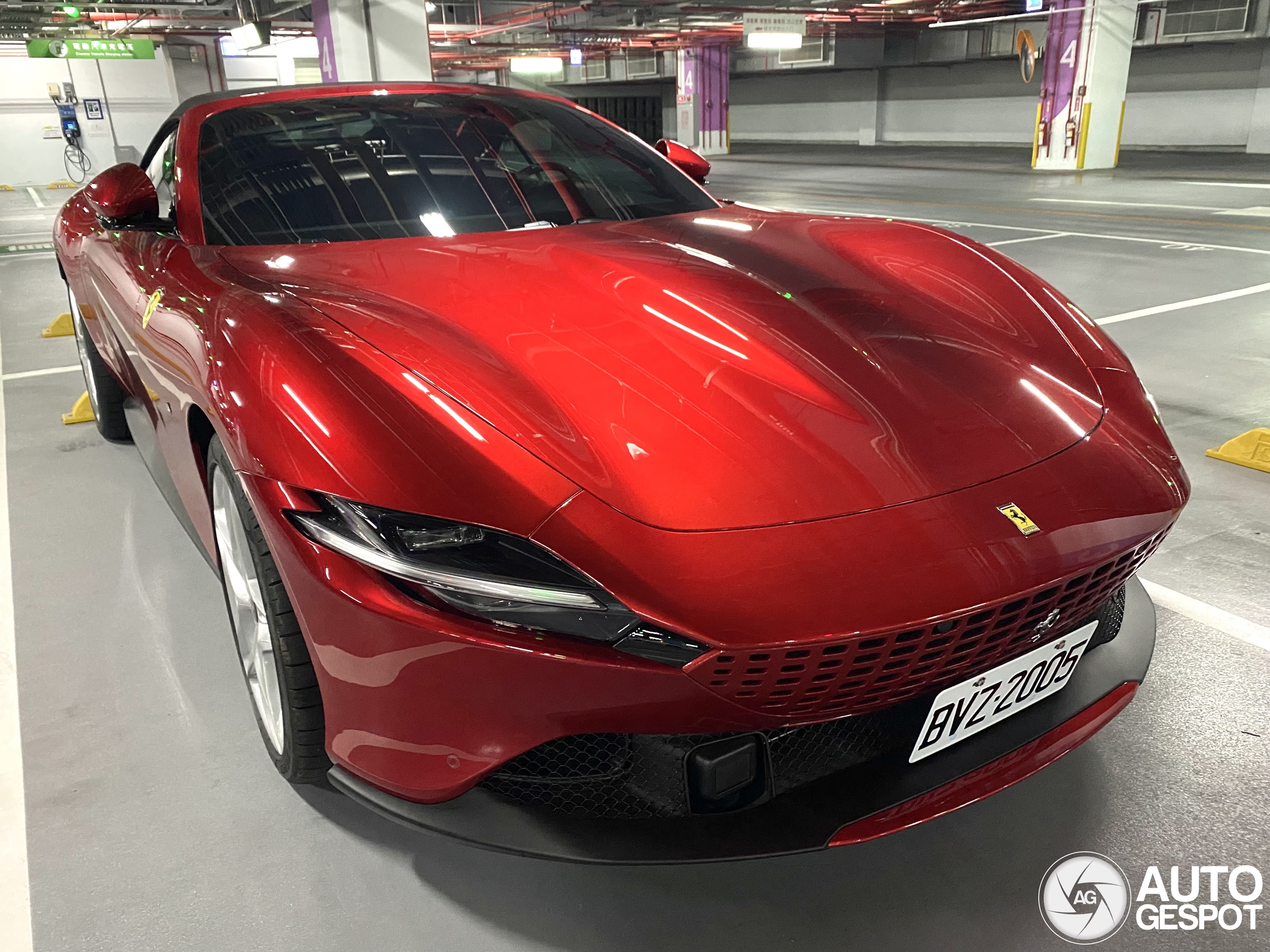 Ferrari Roma Spider