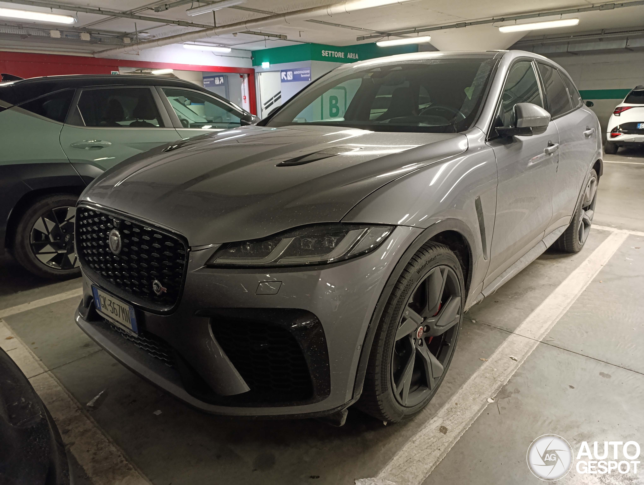 Jaguar F-PACE SVR 2021