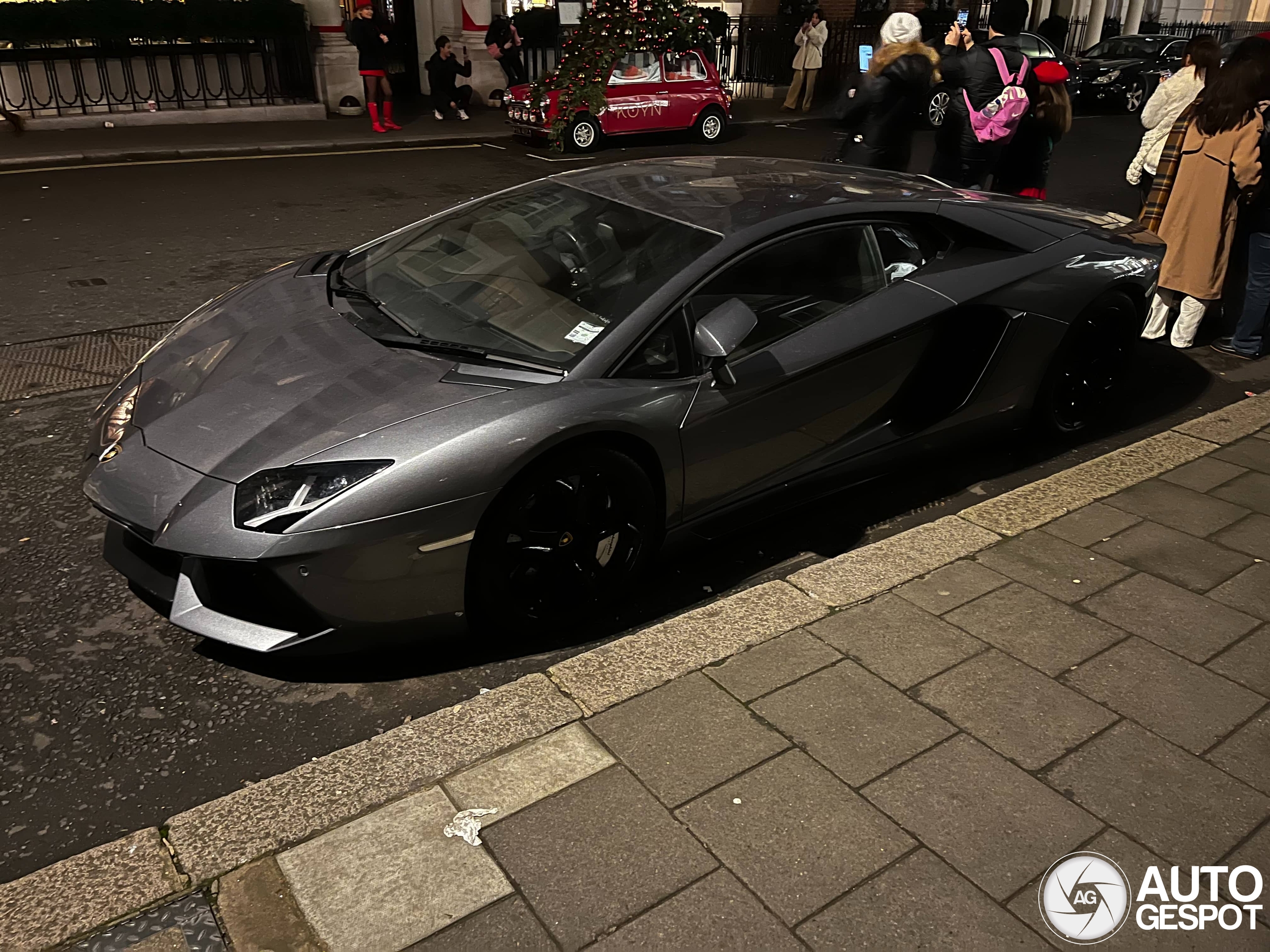 Lamborghini Aventador LP700-4