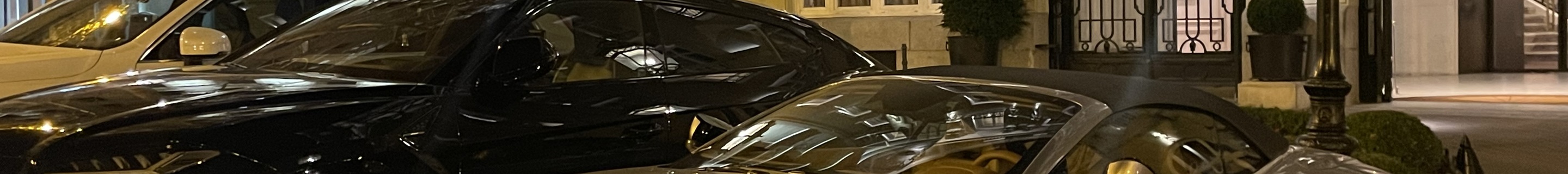 Aston Martin DB12 Volante