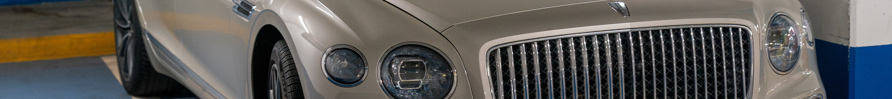 Bentley Flying Spur V8 2021