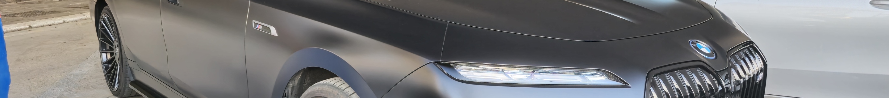 BMW M760e xDrive