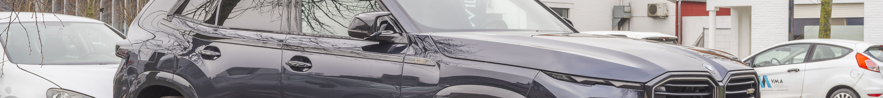 BMW XM G09