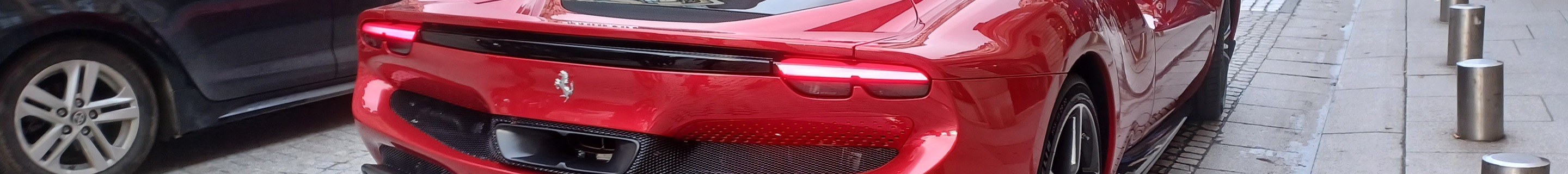 Ferrari 296 GTS