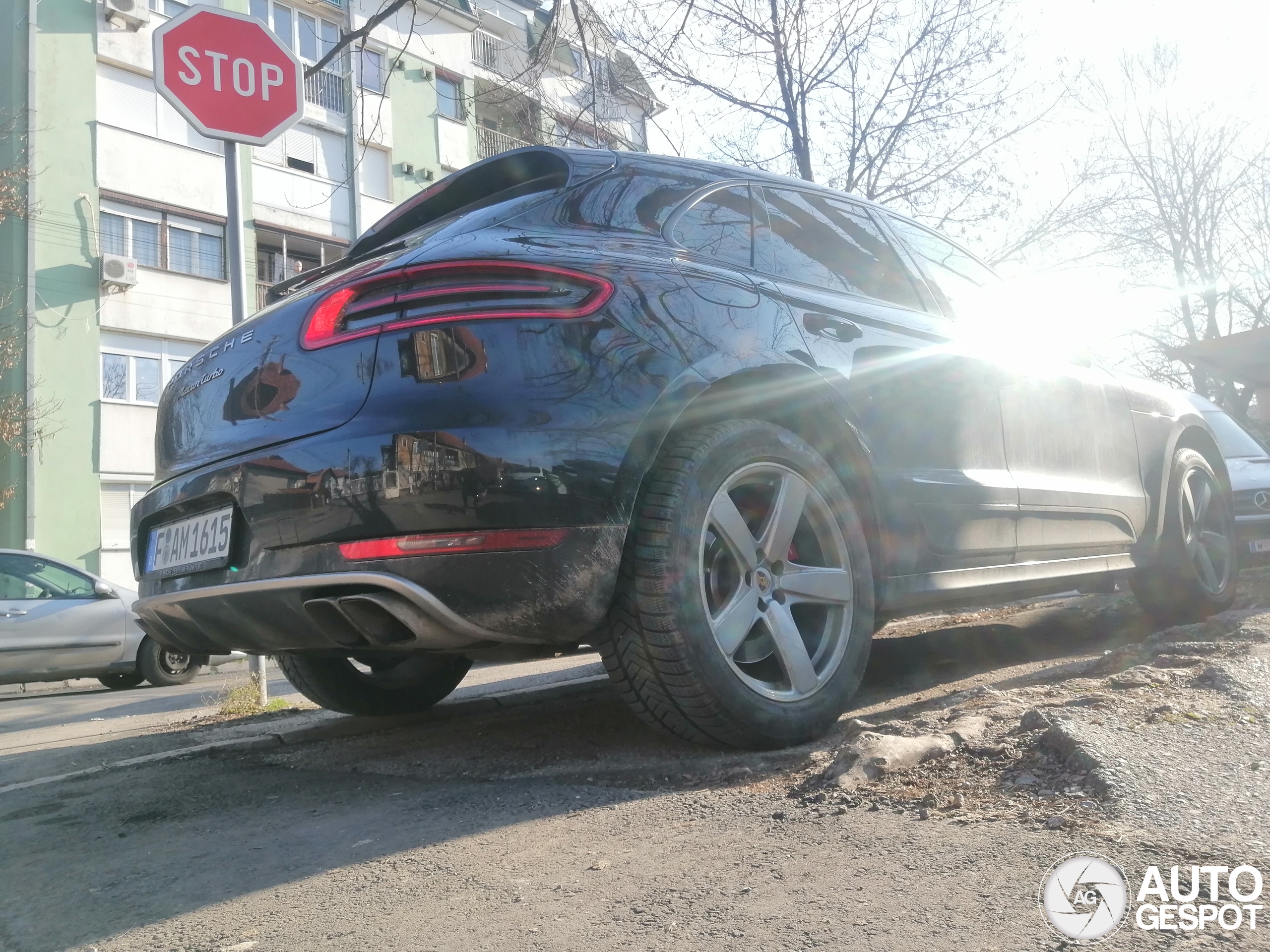 Porsche 95B Macan Turbo
