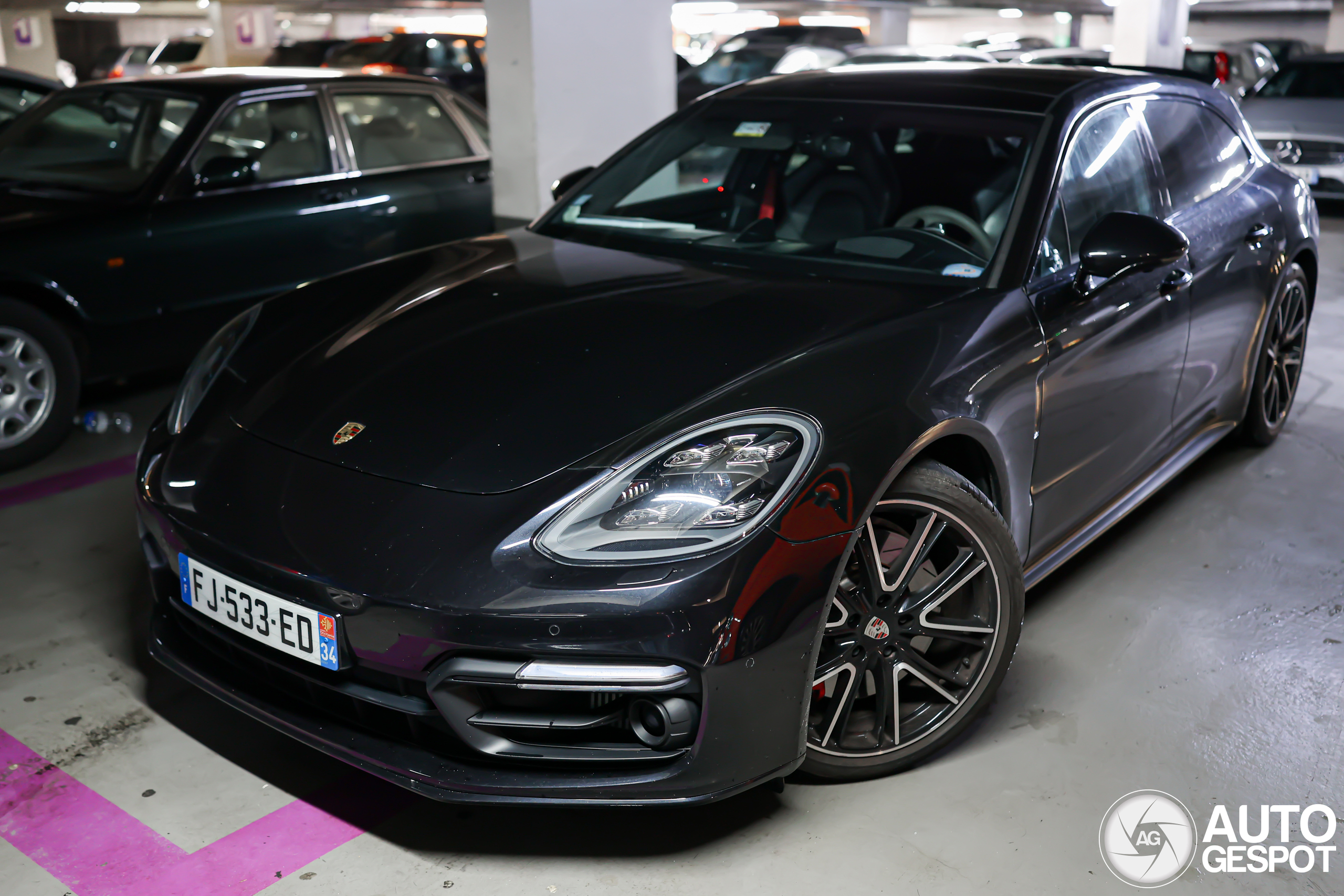 Porsche 971 Panamera GTS Sport Turismo