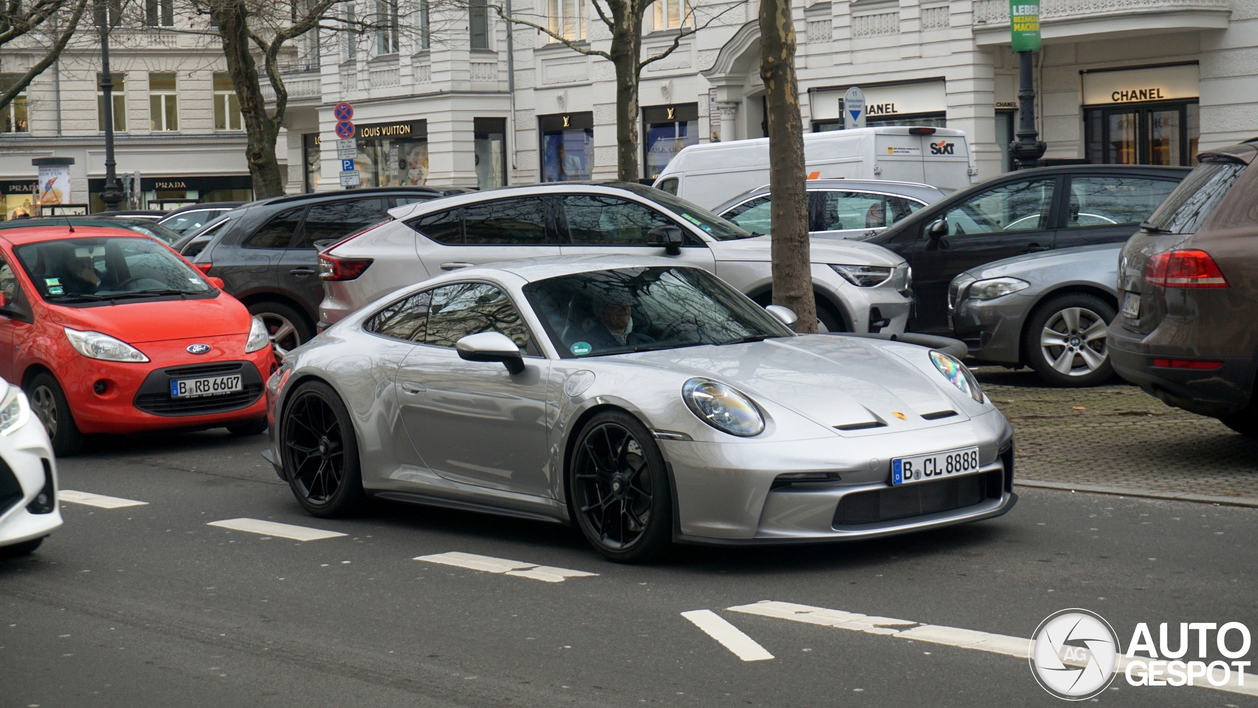 Porsche 992 GT3 Touring