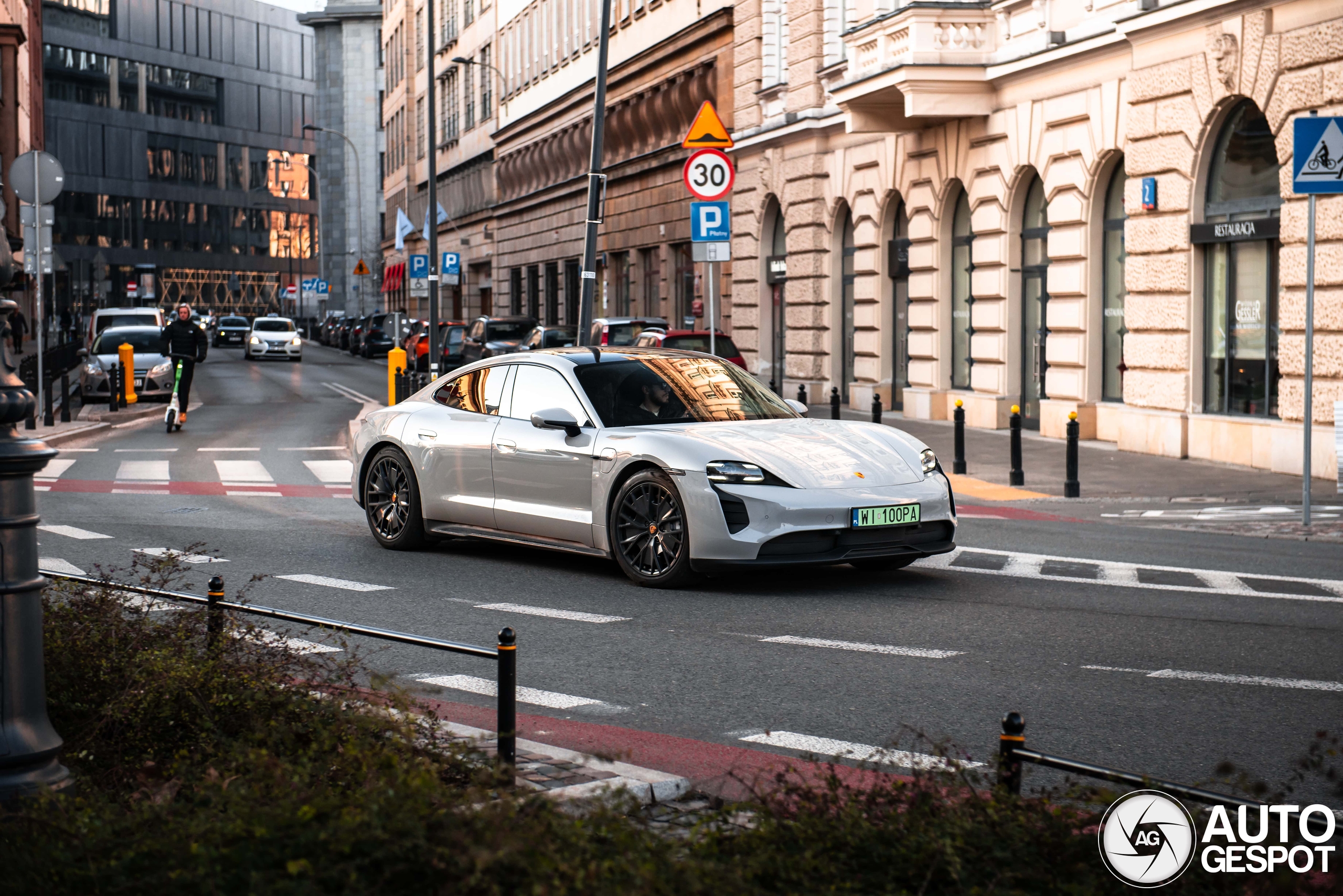 Porsche Taycan GTS