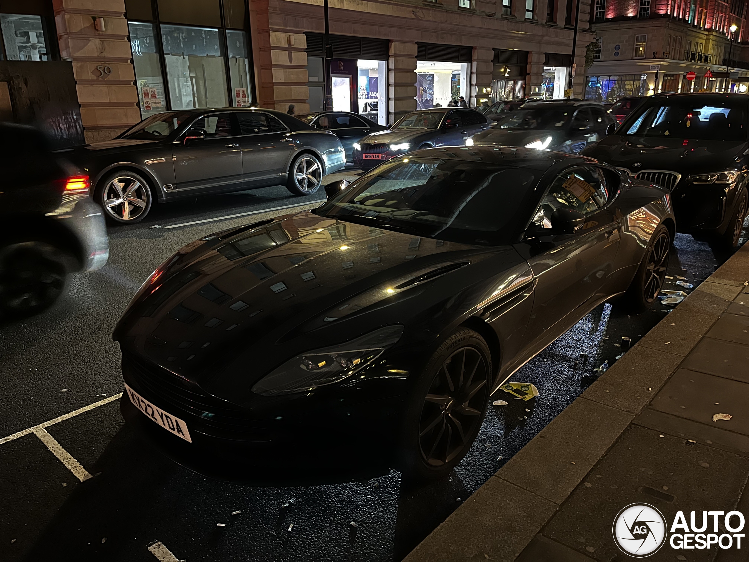 Aston Martin DB11 AMR