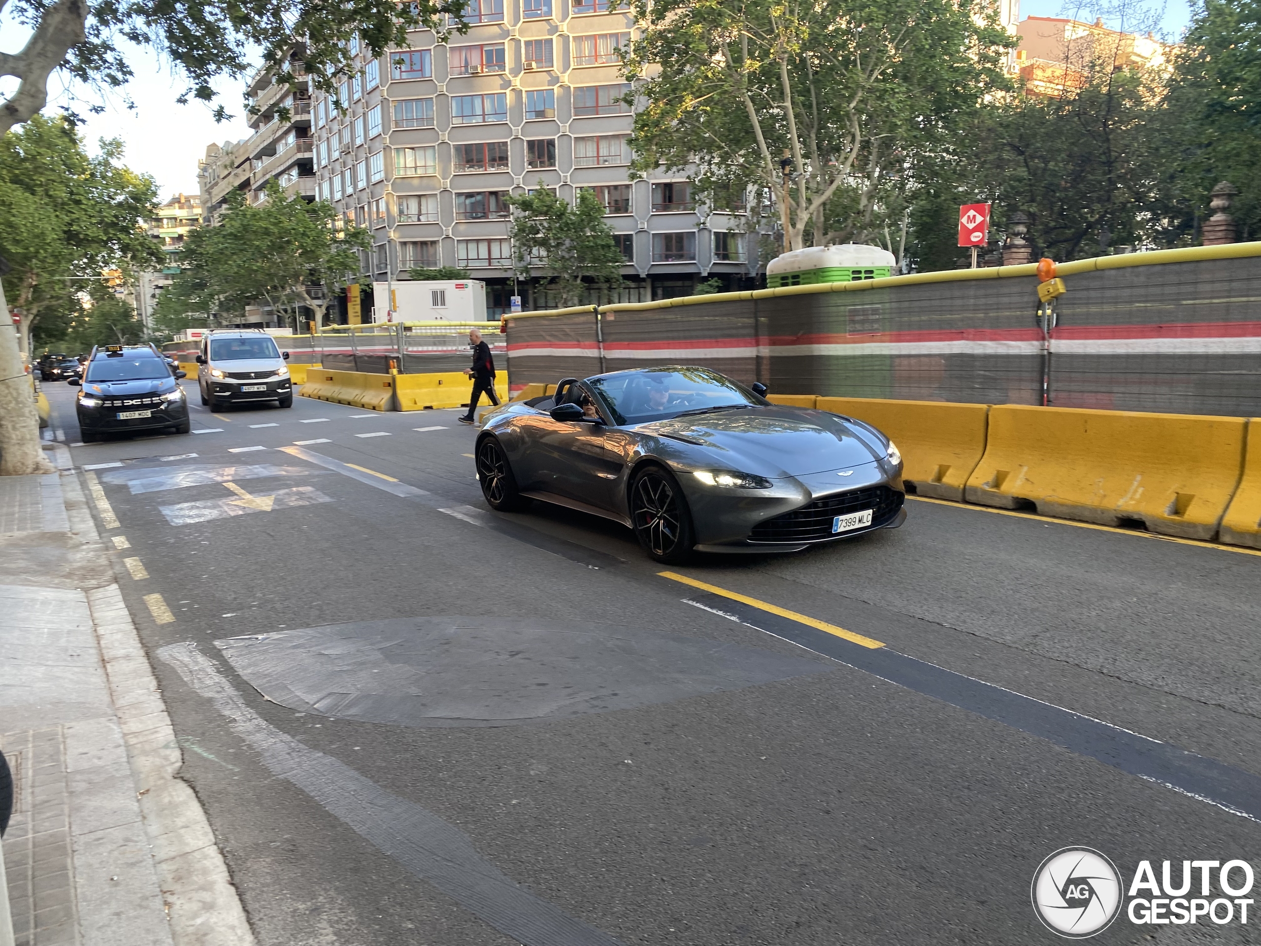 Aston Martin V8 Vantage Roadster 2020