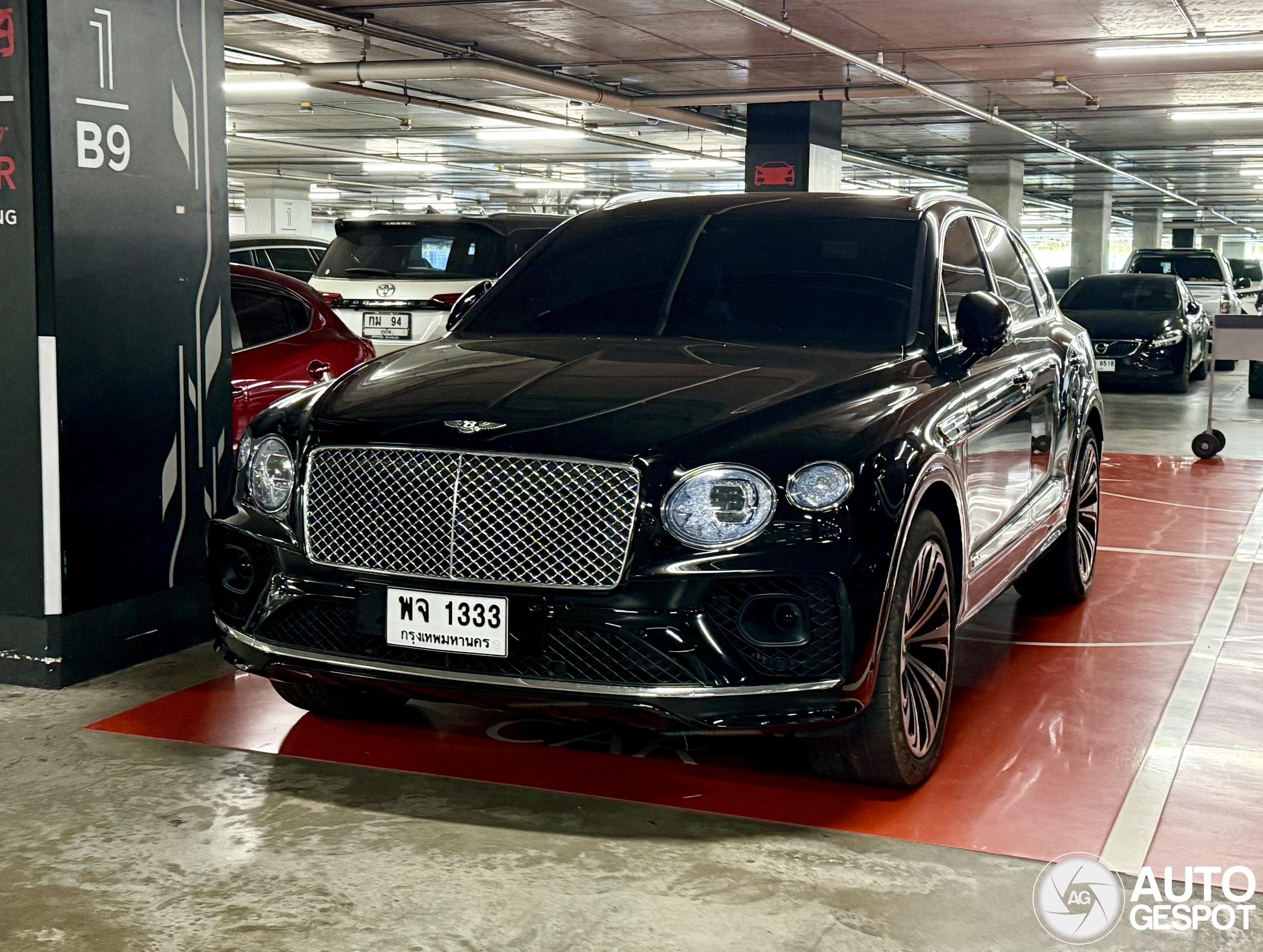 Bentley Bentayga Hybrid 2021