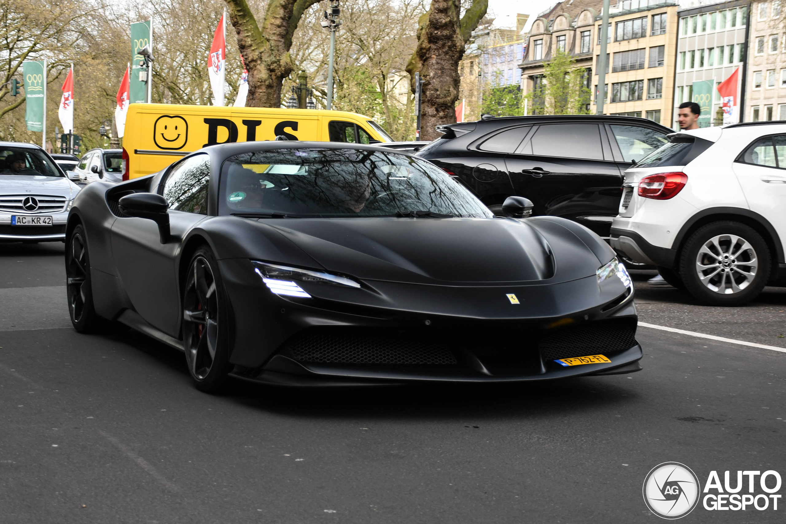 Ferrari SF90 Stradale