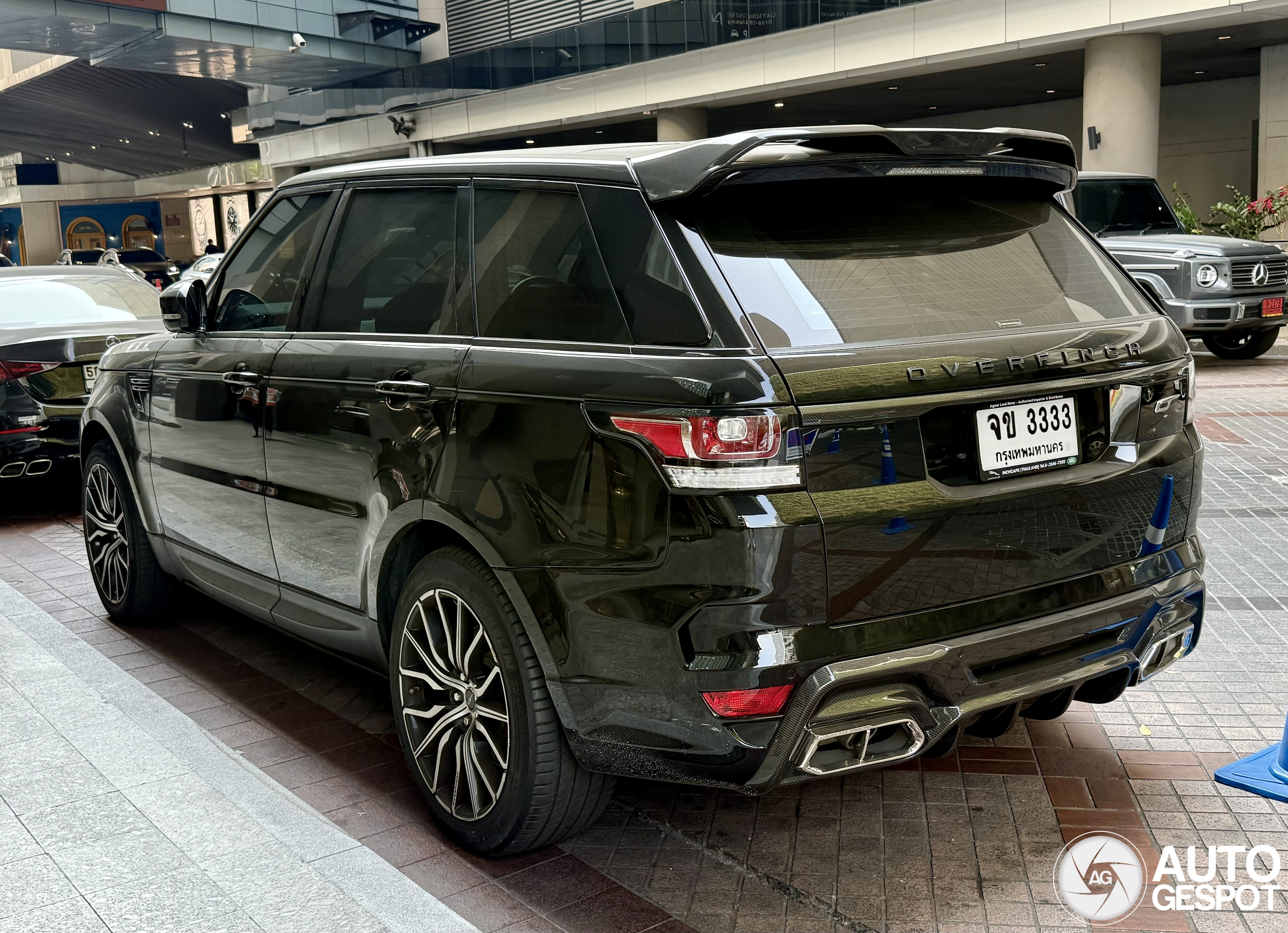Range Rover End Over Land Rover Range Rover Overfinch GT SVR - 10 February 2025 - Autogespot