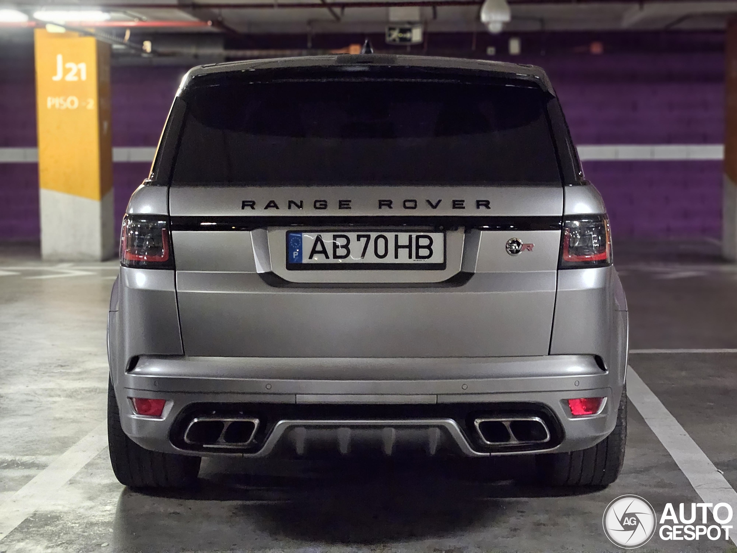 Land Rover Range Rover Sport SVR 2018