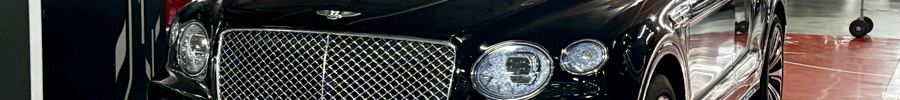 Bentley Bentayga Hybrid 2021
