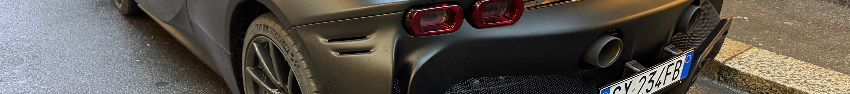 Ferrari SF90 Spider