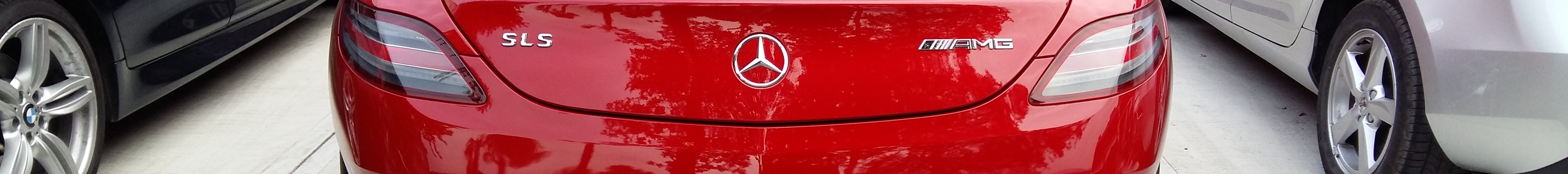 Mercedes-Benz SLS AMG