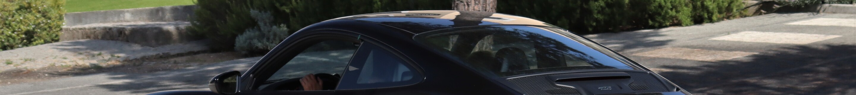 Porsche 992 GT3 Touring