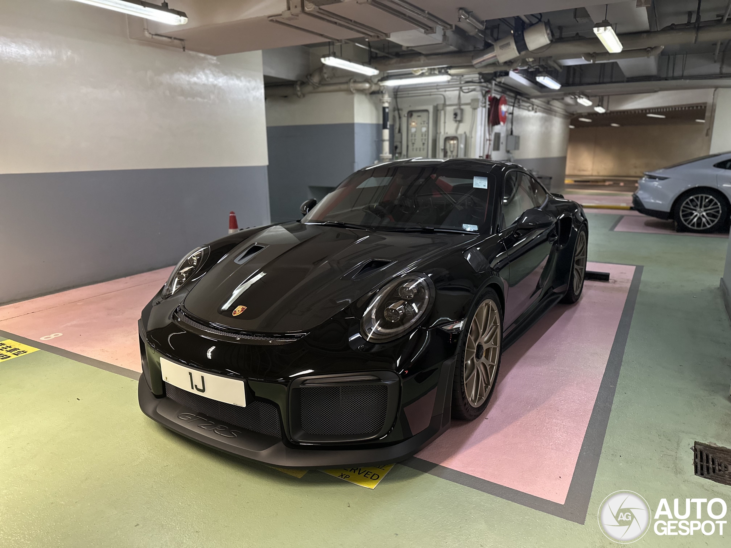Porsche 991 GT2 RS Weissach Package