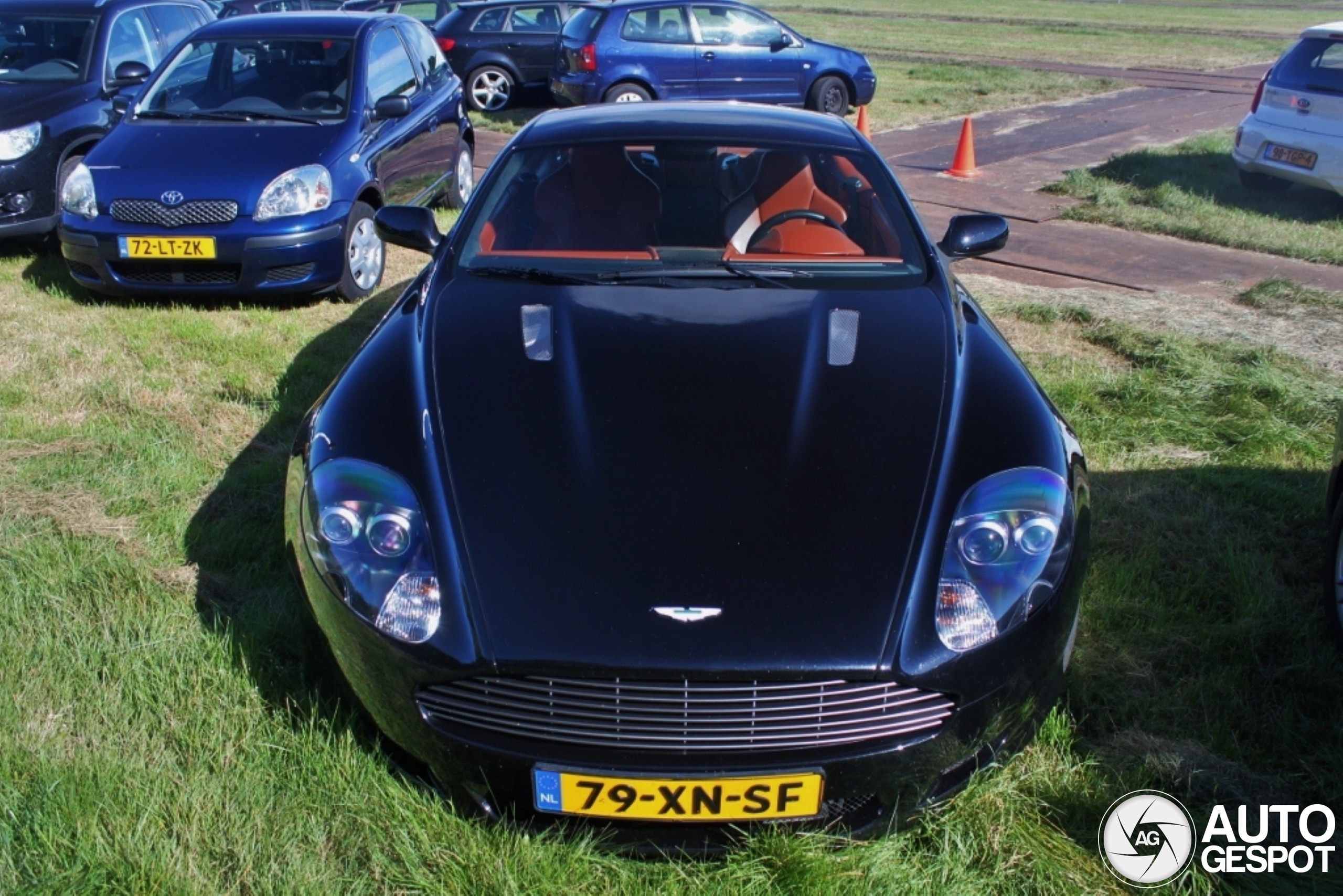 Aston Martin DB9