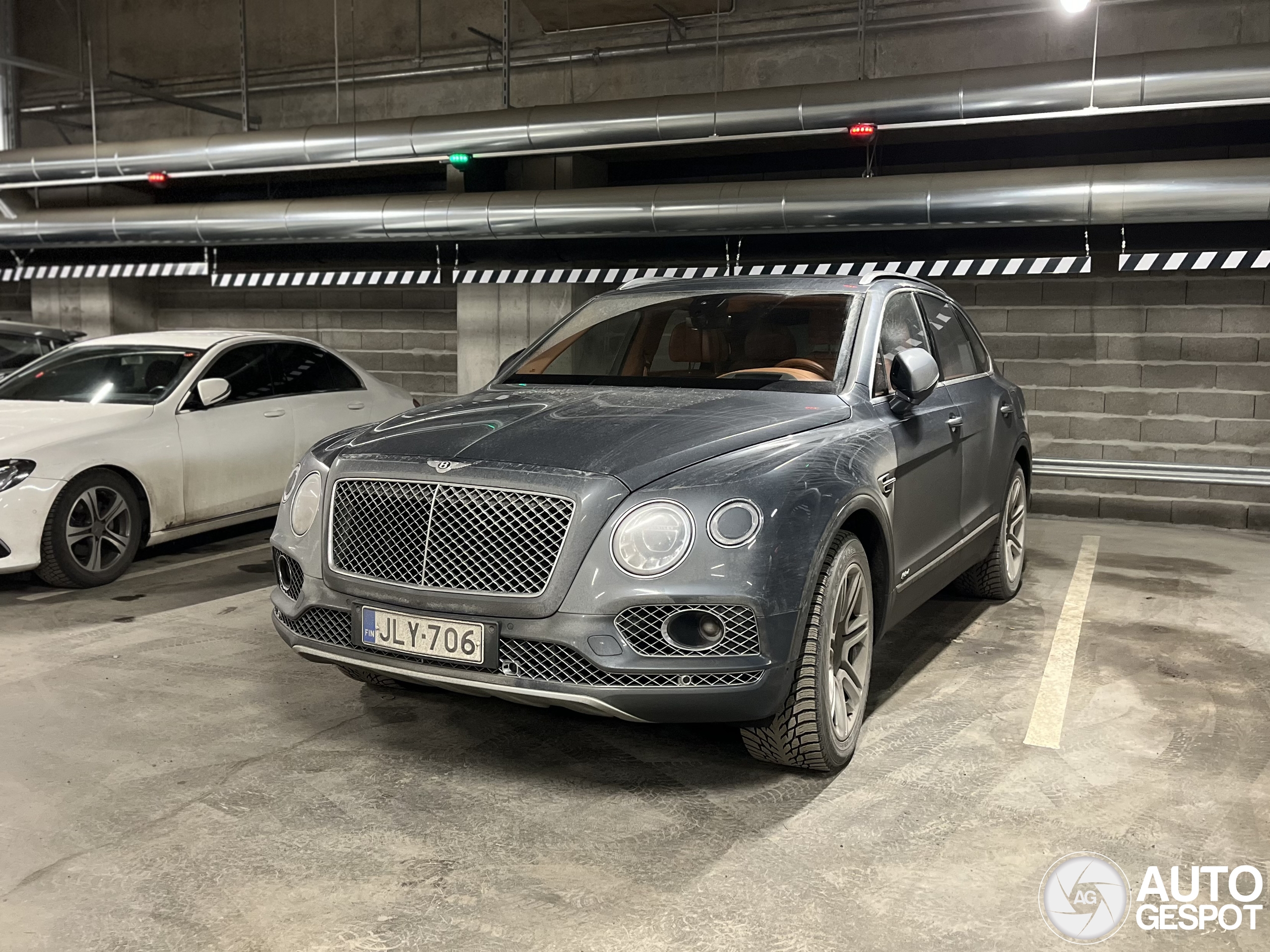 Bentley Bentayga Hybrid