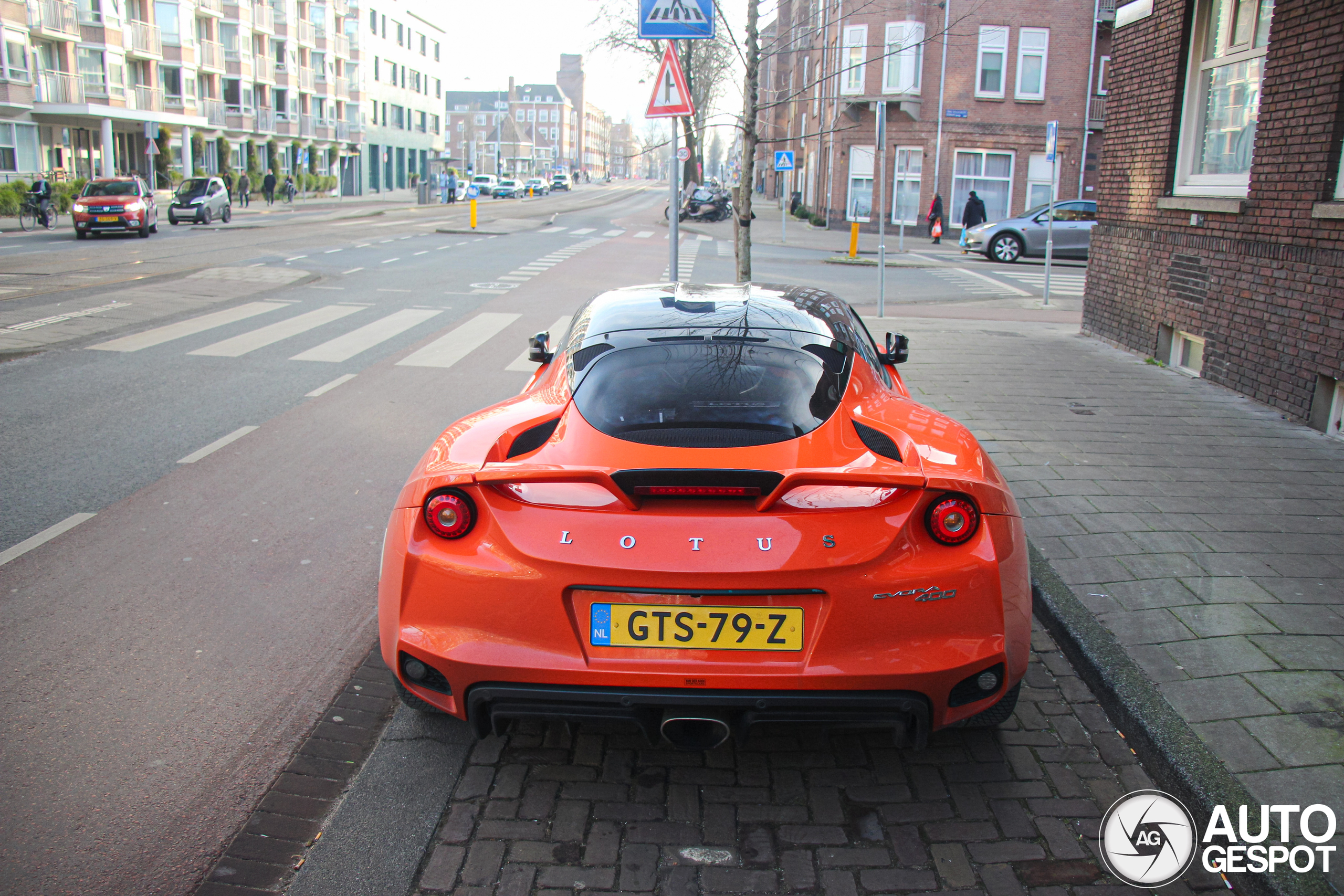 Lotus Evora 400