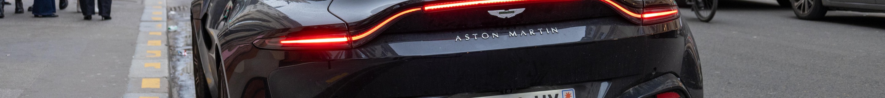 Aston Martin V8 Vantage 2018