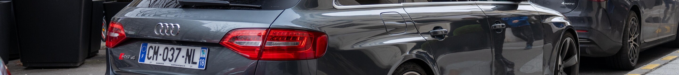 Audi RS4 Avant B8