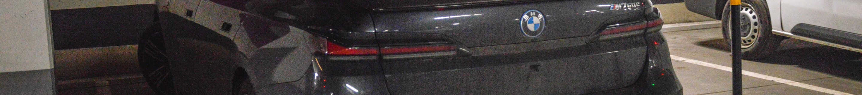 BMW M760e xDrive
