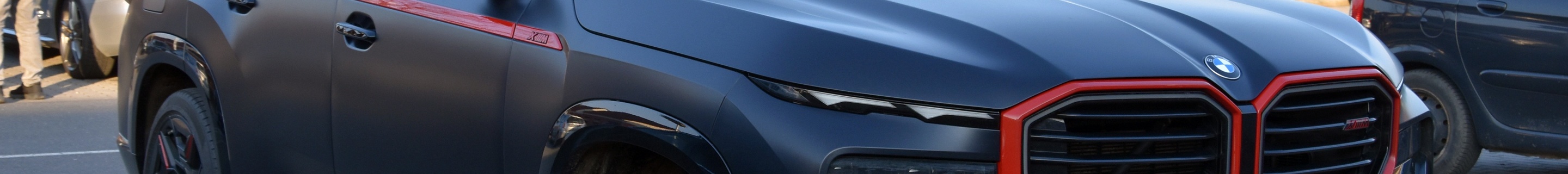 BMW XM G09 Label Red