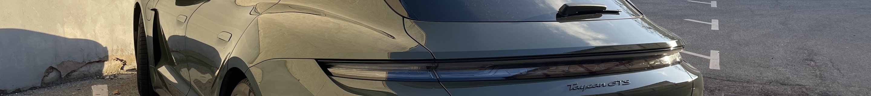 Porsche Taycan GTS Sport Turismo