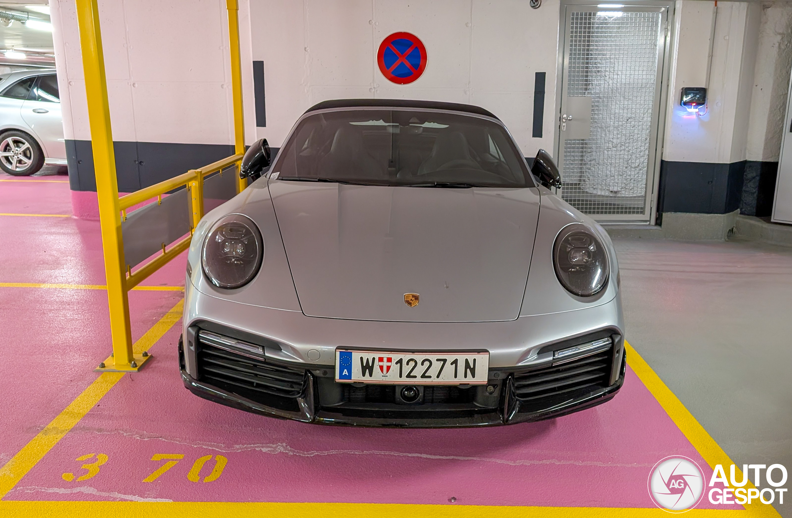 Porsche 992 Turbo S Cabriolet