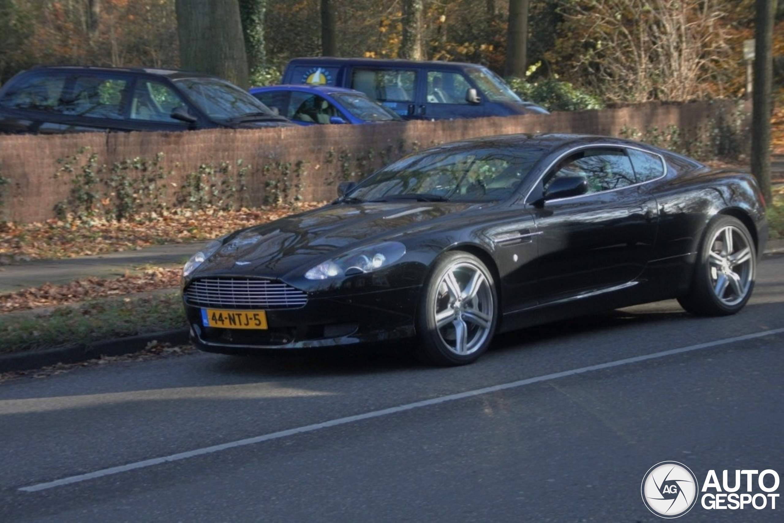 Aston Martin DB9