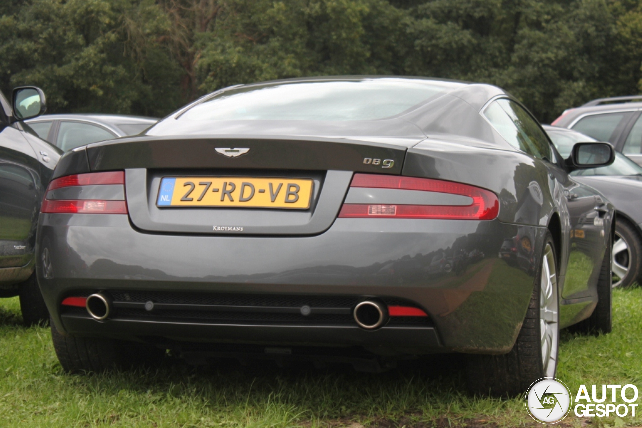 Aston Martin DB9