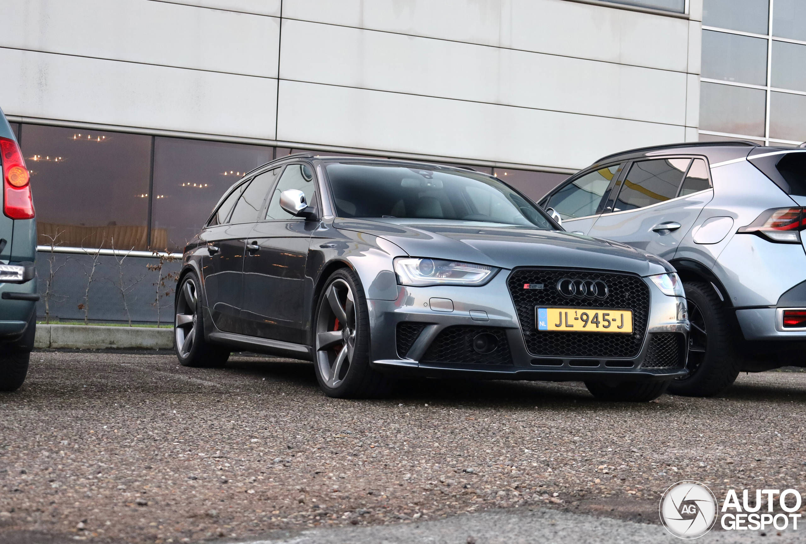 Audi RS4 Avant B8