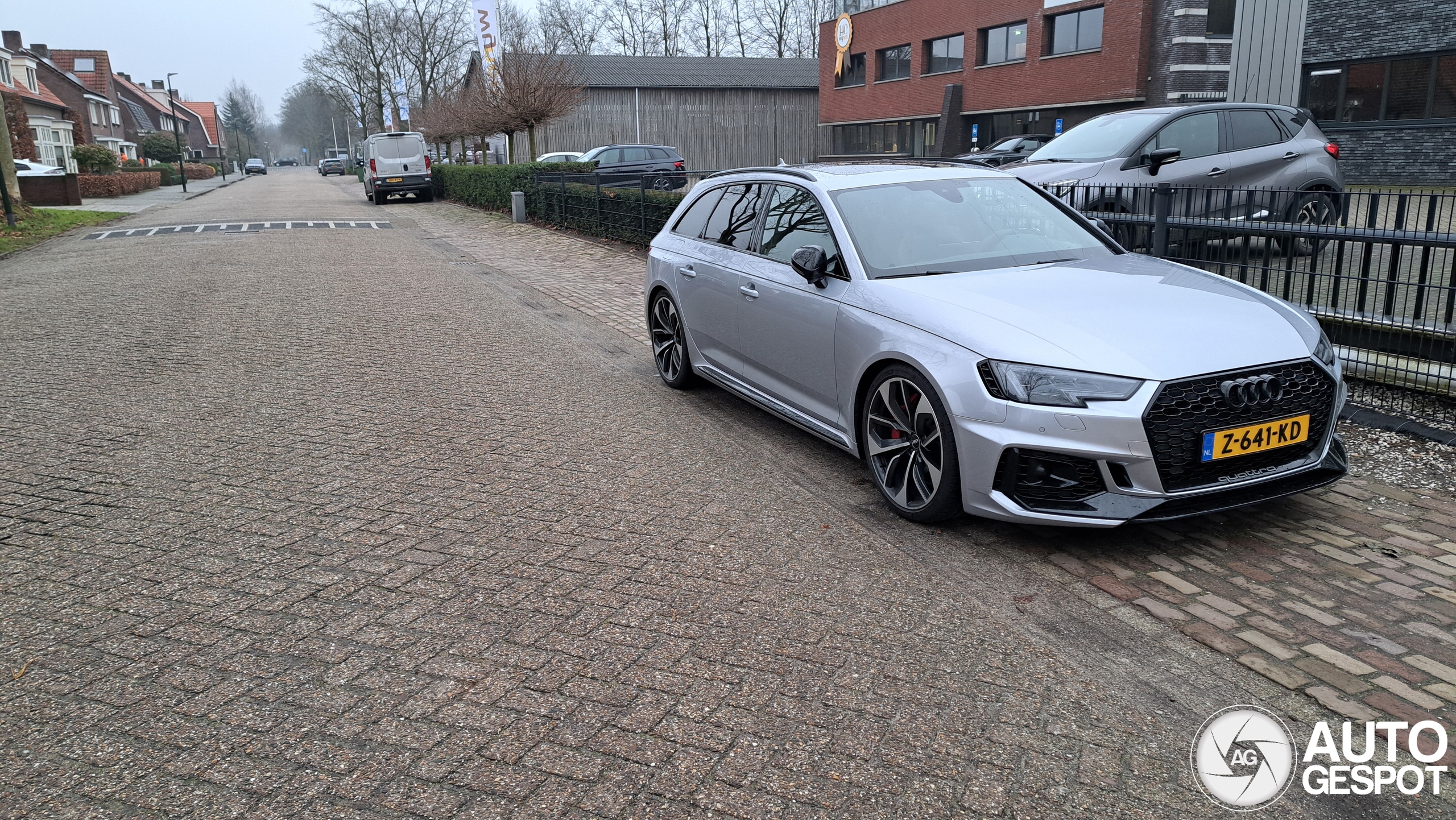 Audi RS4 Avant B9