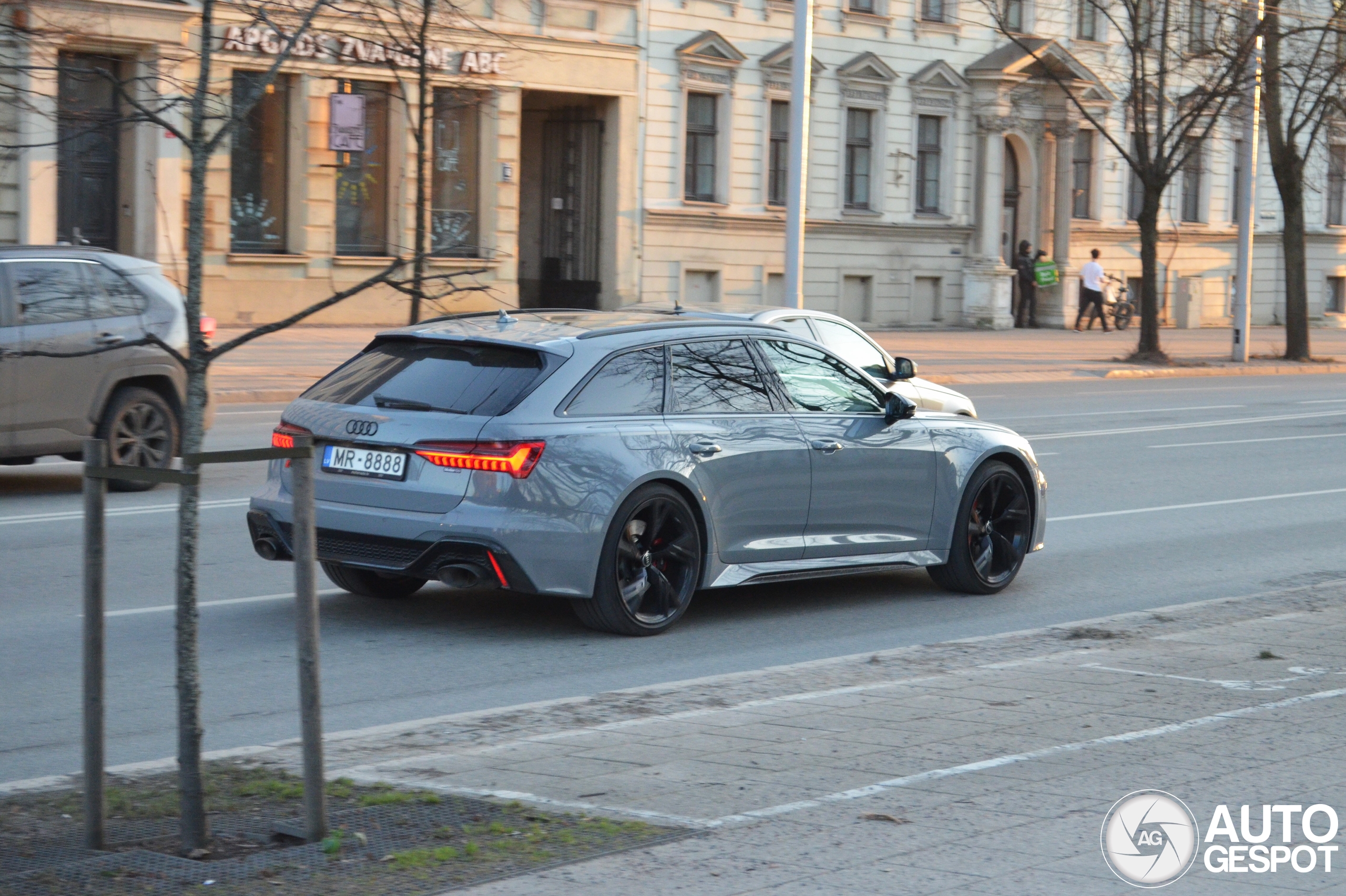 Audi RS6 Avant C8