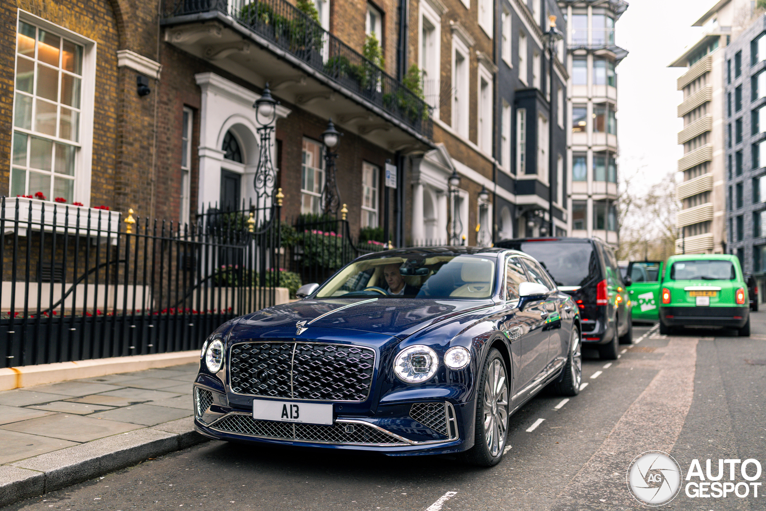 Bentley Flying Spur Mulliner 2025