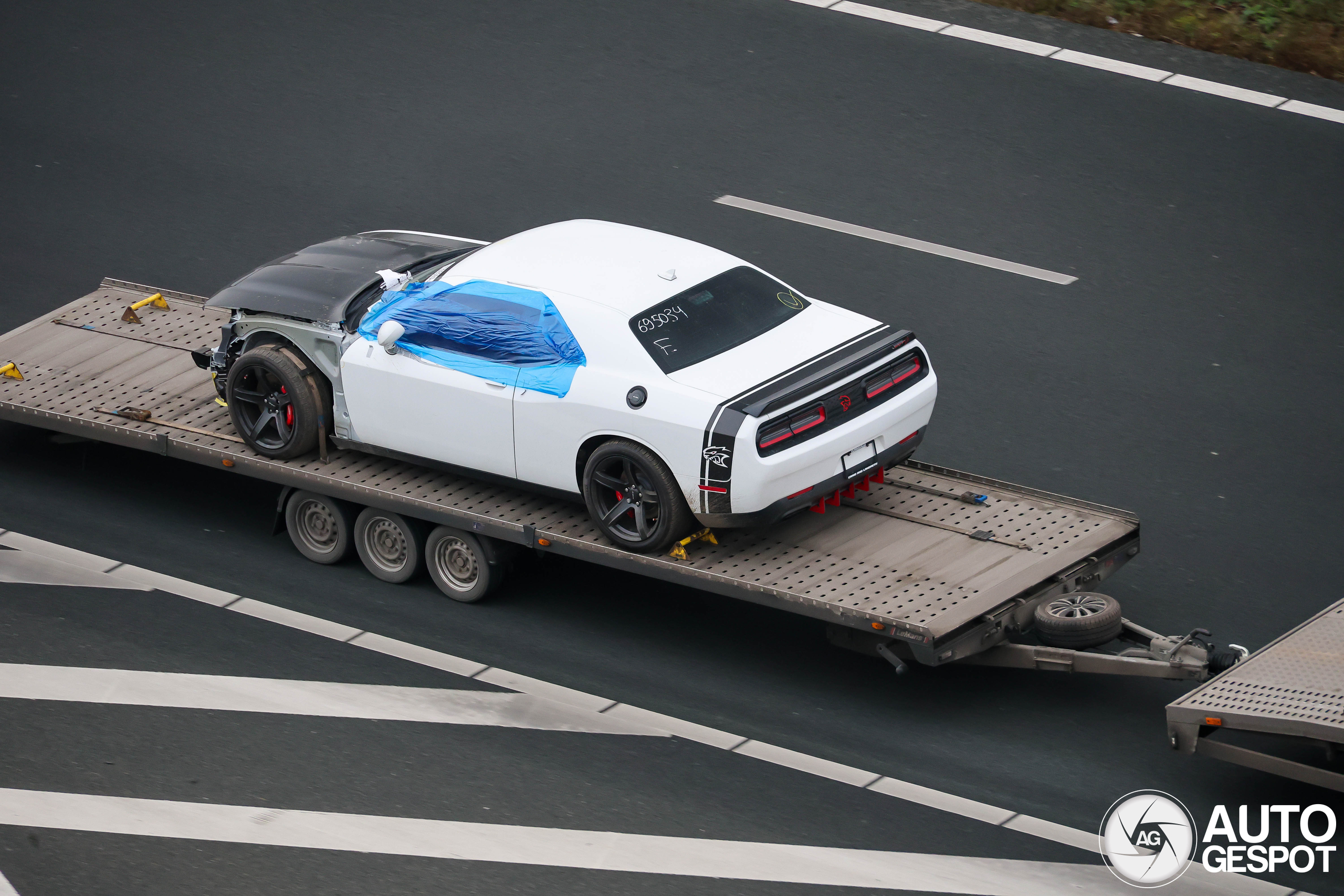 Dodge Challenger SRT Hellcat