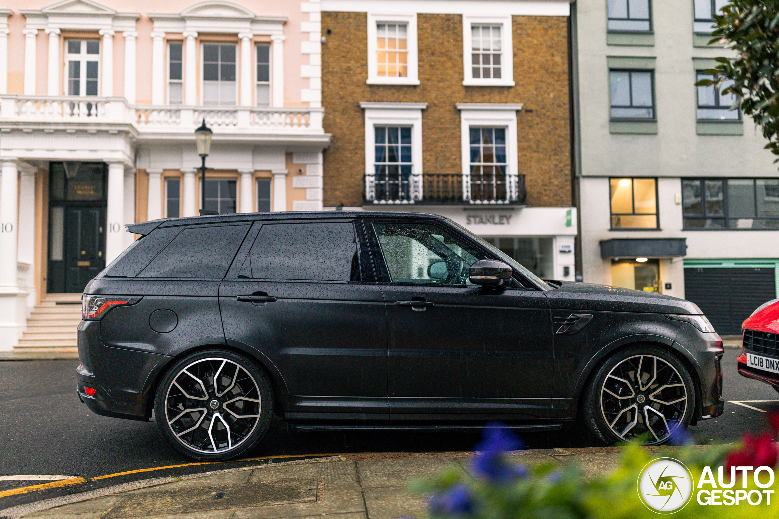 Land Rover Urban Range Rover Sport SVR 2018 Carbon Edition