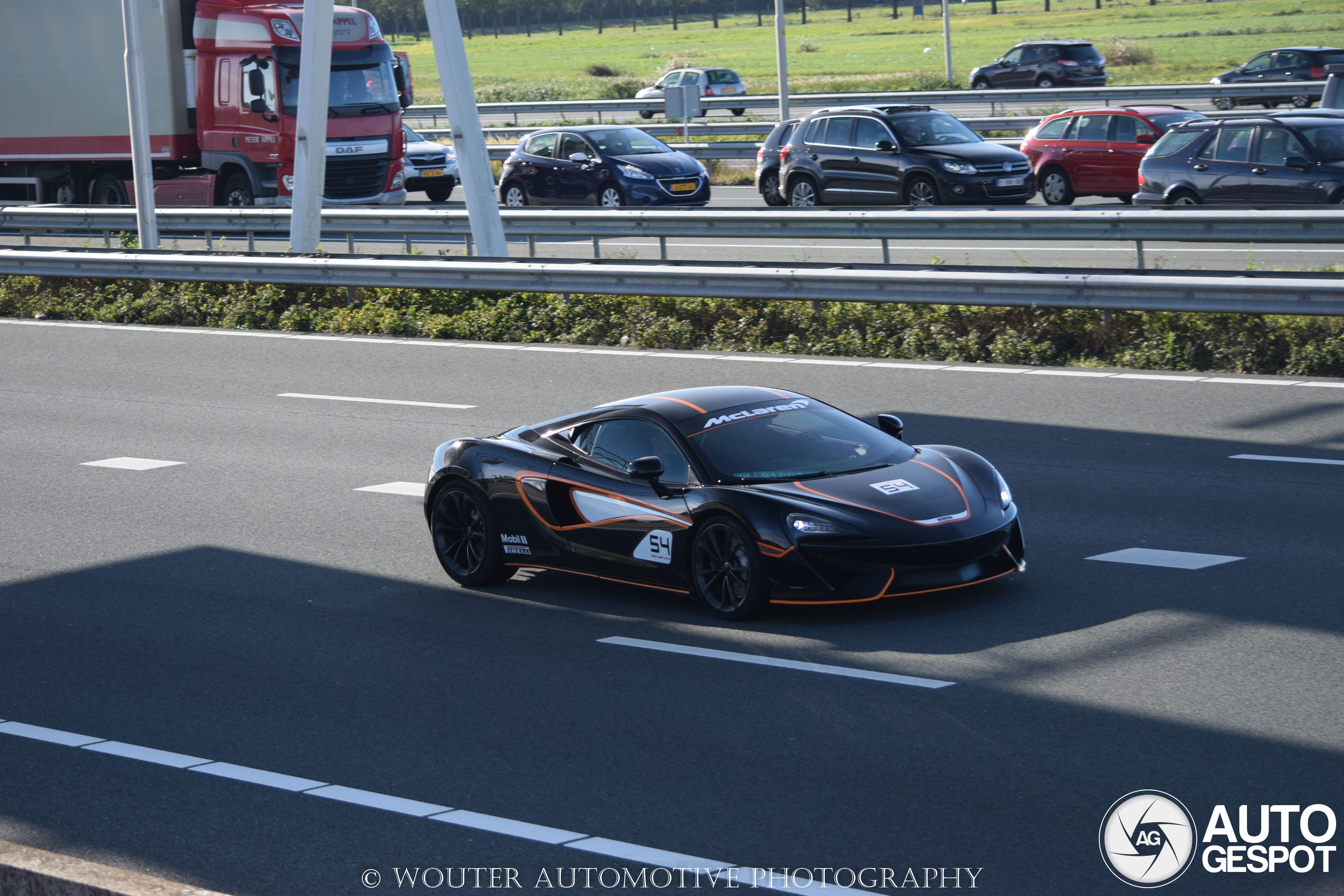 McLaren 570S