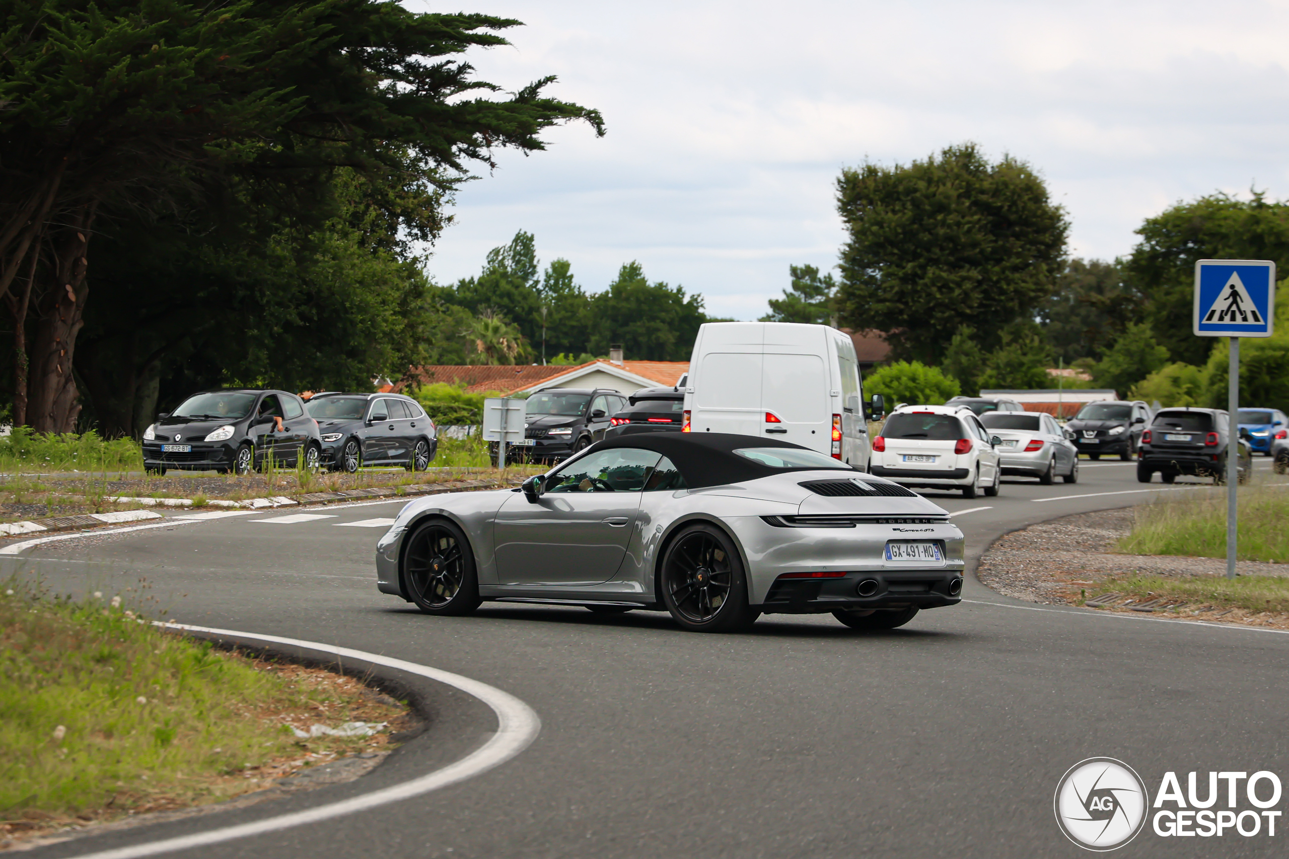 Porsche 992 Carrera 4 GTS Cabriolet